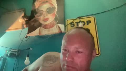 Snapshot of rickygeez chatting on 02-05-25, 05:53 penisaurisrex online show from 02-05-25, 05:53