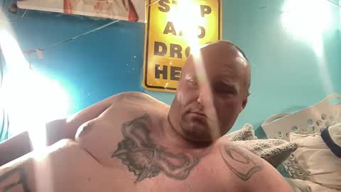 Snapshot of rickygeez chatting on 02-05-25, 11:06 penisaurisrex online show from 02-05-25, 11:06