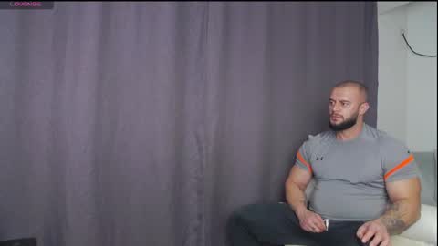 Snapshot of rickymiami1 chatting on 11-16-25, 06:02 rickymiami1 online show from 11-16-25, 06:02