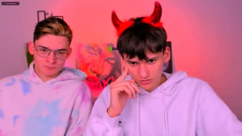 Snapshot of rico_steel chatting on 11-12-25, 07:13 Rico online show from 11-12-25, 07:13