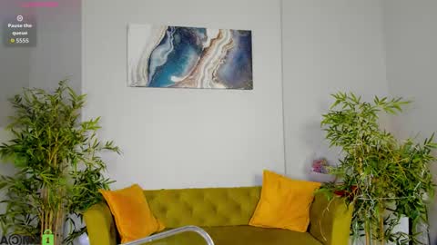 Snapshot of riddle_layla chatting on 02-17-26, 09:17 Layla online show from 02-17-26, 09:17