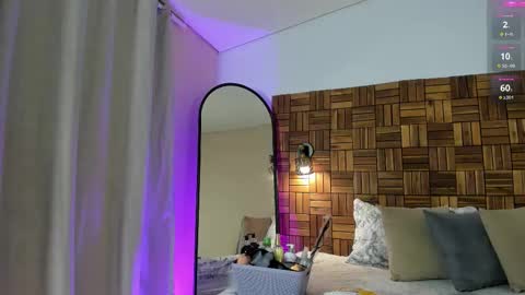 Sara online show from 10-20-25, 10:16