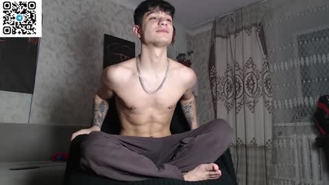 Snapshot of rik_and chatting on 01-28-25, 04:30 Rick online show from 01-28-25, 04:30