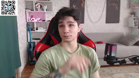 Snapshot of rik_and chatting on 02-28-25, 08:53 Rick online show from 02-28-25, 08:53