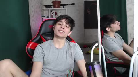 Snapshot of rik_and chatting on 03-07-25, 06:43 Rick online show from 03-07-25, 06:43