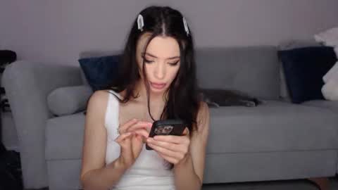 RileyEve online show from 12-04-25, 03:05