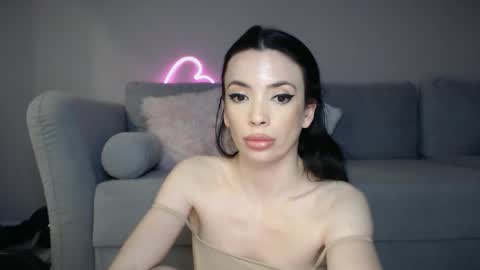 Snapshot of rileyeve chatting on 01-08-26, 10:56 RileyEve online show from 01-08-26, 10:56