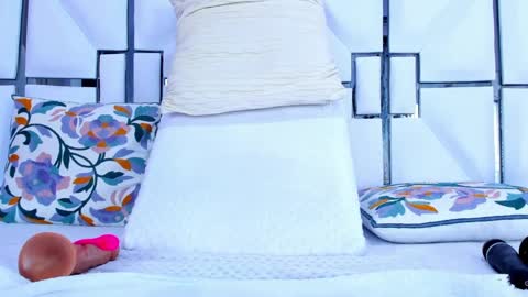 Riley online show from 03-07-25, 05:38