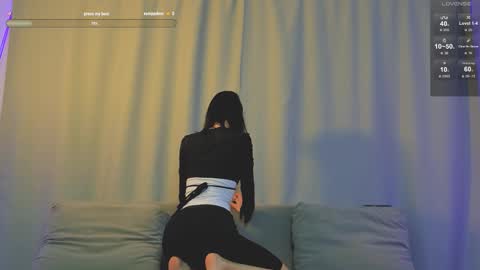 Snapshot of rinacain chatting on 10-16-25, 12:44 RINA online show from 10-16-25, 12:44