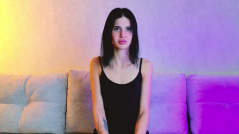 Snapshot of rinacain chatting on 11-24-25, 06:46 RINA online show from 11-24-25, 06:46