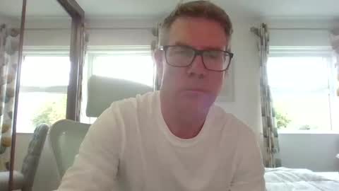 Snapshot of ringomar chatting on 09-29-25, 04:23 Rob online show from 09-29-25, 04:23