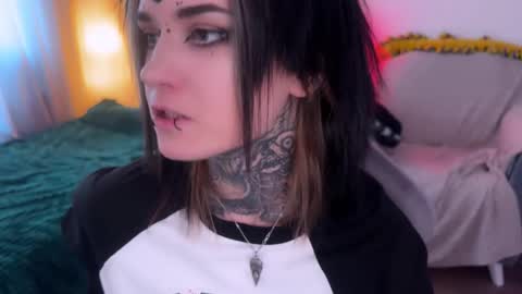   DianaBrite            fansl y online show from 03-17-26, 01:03