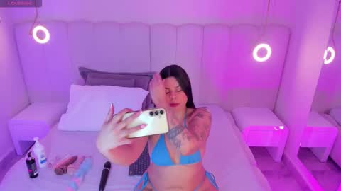 Riri Candy online show from 10-12-25, 03:38