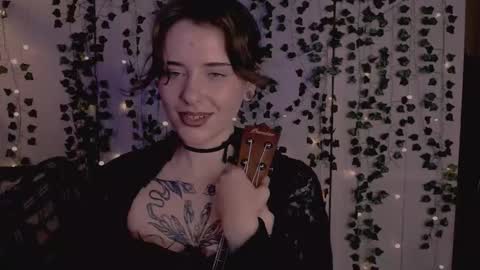 Snapshot of risha_laass chatting on 10-10-25, 08:52 risha_laass online show from 10-10-25, 08:52