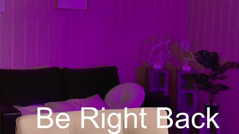 Snapshot of risky_dream chatting on 01-11-25, 09:57 Alice online show from 01-11-25, 09:57