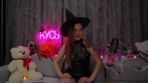 Rita online show from 10-28-25, 01:09