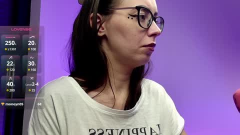 Snapshot of ritasunset chatting on 01-23-25, 01:02 Miss Rita online show from 01-23-25, 01:02