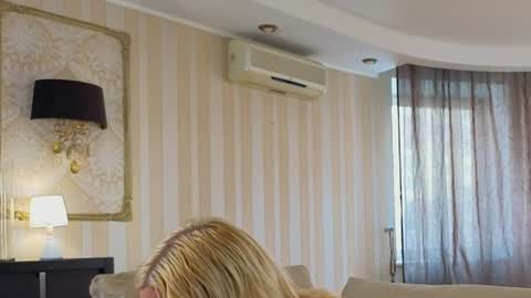 Akemi online show from 03-21-26, 10:09