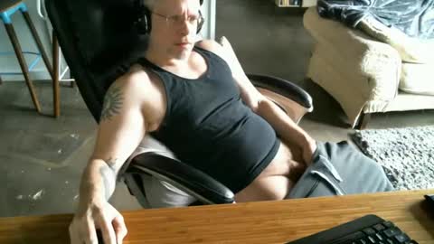 Snapshot of riverbendjulian chatting on 01-19-25, 05:49 Julian online show from 01-19-25, 05:49