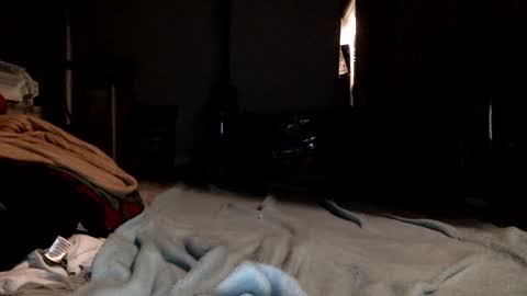 Snapshot of riversaint chatting on 03-08-25, 06:32 River Saint online show from 03-08-25, 06:32