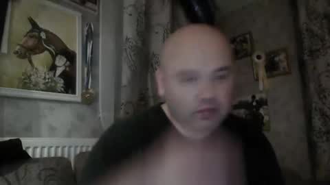 rob18997 online show from 11-02-25, 04:09