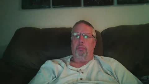 Snapshot of rob9271963 chatting on 01-22-25, 01:42 Rob online show from 01-22-25, 01:42