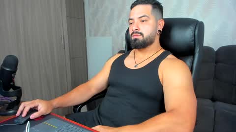 Snapshot of robby_k chatting on 01-20-25, 04:32 Robby online show from 01-20-25, 04:32