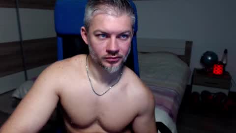 Snapshot of robbyshawz chatting on 12-26-24, 08:39 robbyshawz online show from 12-26-24, 08:39