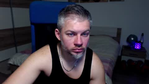 Snapshot of robbyshawz chatting on 12-26-24, 11:43 robbyshawz online show from 12-26-24, 11:43