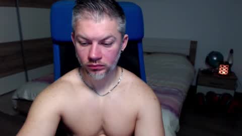 Snapshot of robbyshawz chatting on 12-27-24, 05:42 robbyshawz online show from 12-27-24, 05:42