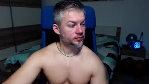 Snapshot of robbyshawz chatting on 12-31-24, 05:33 robbyshawz online show from 12-31-24, 05:33