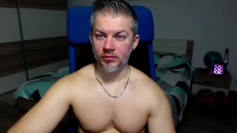 Snapshot of robbyshawz chatting on 01-06-25, 05:30 robbyshawz online show from 01-06-25, 05:30