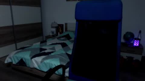 Snapshot of robbyshawz chatting on 01-09-25, 05:34 robbyshawz online show from 01-09-25, 05:34