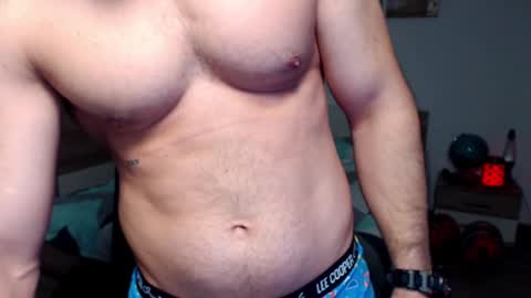 Snapshot of robbyshawz chatting on 01-13-25, 08:37 robbyshawz online show from 01-13-25, 08:37