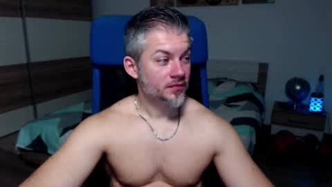 Snapshot of robbyshawz chatting on 01-14-25, 05:19 robbyshawz online show from 01-14-25, 05:19