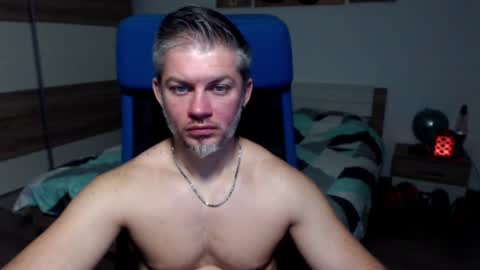 Snapshot of robbyshawz chatting on 01-21-25, 10:41 robbyshawz online show from 01-21-25, 10:41