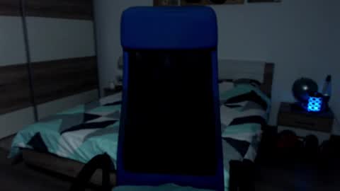 Snapshot of robbyshawz chatting on 01-22-25, 11:45 robbyshawz online show from 01-22-25, 11:45