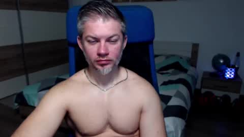 Snapshot of robbyshawz chatting on 01-27-25, 05:25 robbyshawz online show from 01-27-25, 05:25