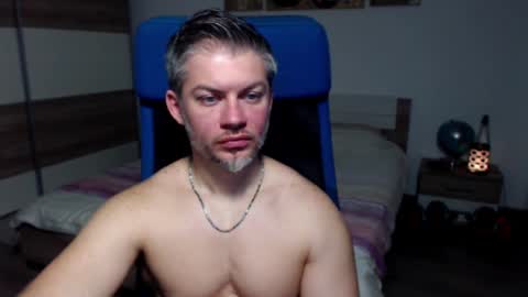 Snapshot of robbyshawz chatting on 02-08-25, 10:07 robbyshawz online show from 02-08-25, 10:07