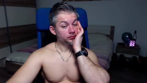 Snapshot of robbyshawz chatting on 02-11-25, 05:58 robbyshawz online show from 02-11-25, 05:58