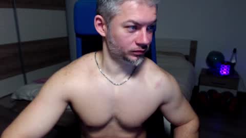 Snapshot of robbyshawz chatting on 03-07-25, 09:07 robbyshawz online show from 03-07-25, 09:07