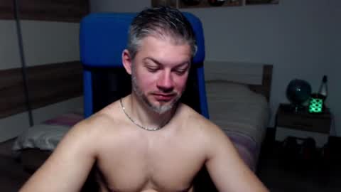 Snapshot of robbyshawz chatting on 03-10-25, 06:27 robbyshawz online show from 03-10-25, 06:27