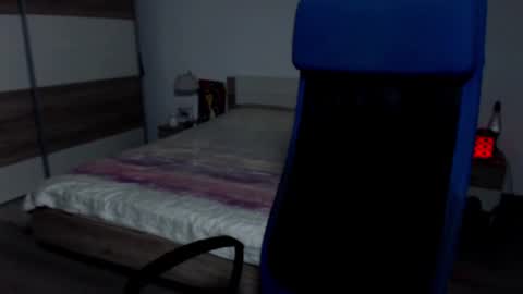 Snapshot of robbyshawz chatting on 03-10-25, 11:21 robbyshawz online show from 03-10-25, 11:21