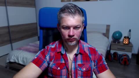 Snapshot of robbyshawz chatting on 10-03-25, 07:05 robbyshawz online show from 10-03-25, 07:05