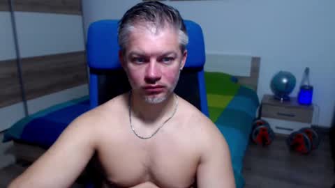 Snapshot of robbyshawz chatting on 10-25-25, 05:37 robbyshawz online show from 10-25-25, 05:37