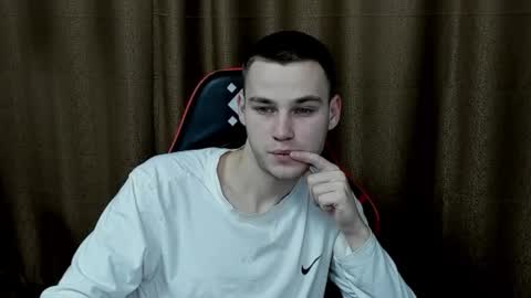 robert10211 online show from 01-11-25, 12:50