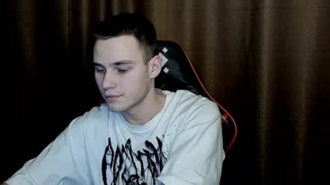 robert10211 online show from 01-21-25, 08:32