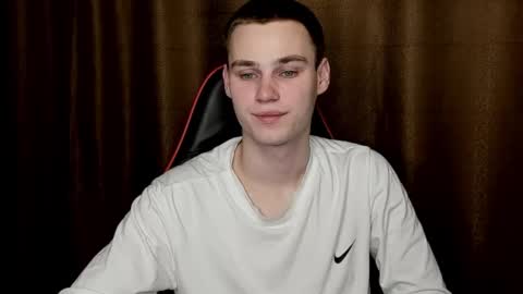 robert10211 online show from 01-22-25, 08:17