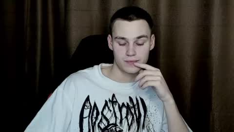 robert10211 online show from 02-11-25, 06:55