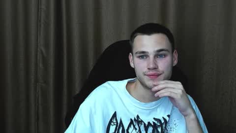 robert10211 online show from 09-15-25, 07:14